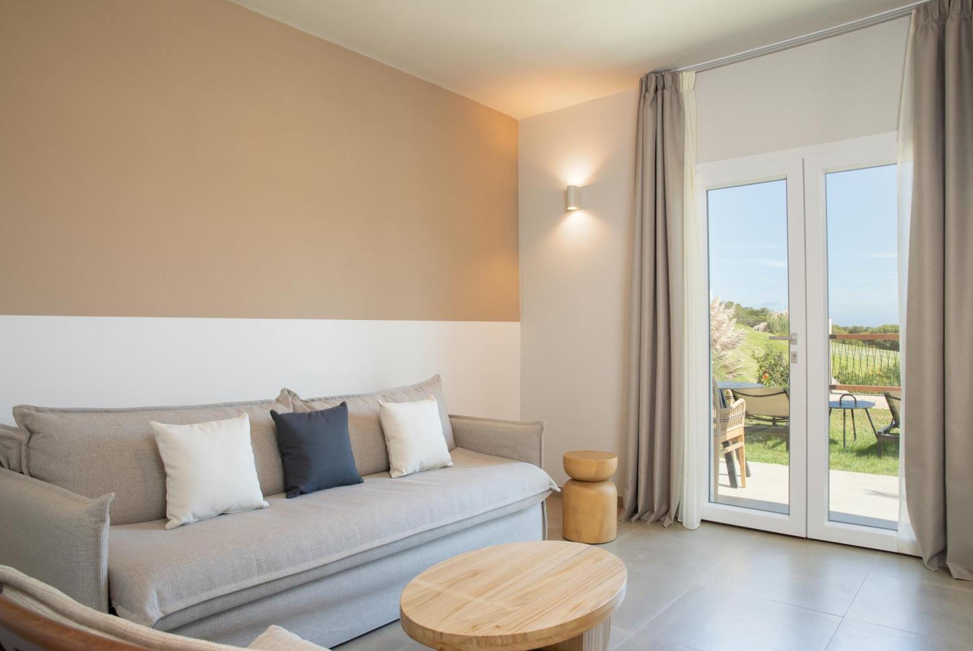 Mangia'S Sardinia Resort - New Opening سانتا تيريزا غالّورا المظهر الخارجي الصورة