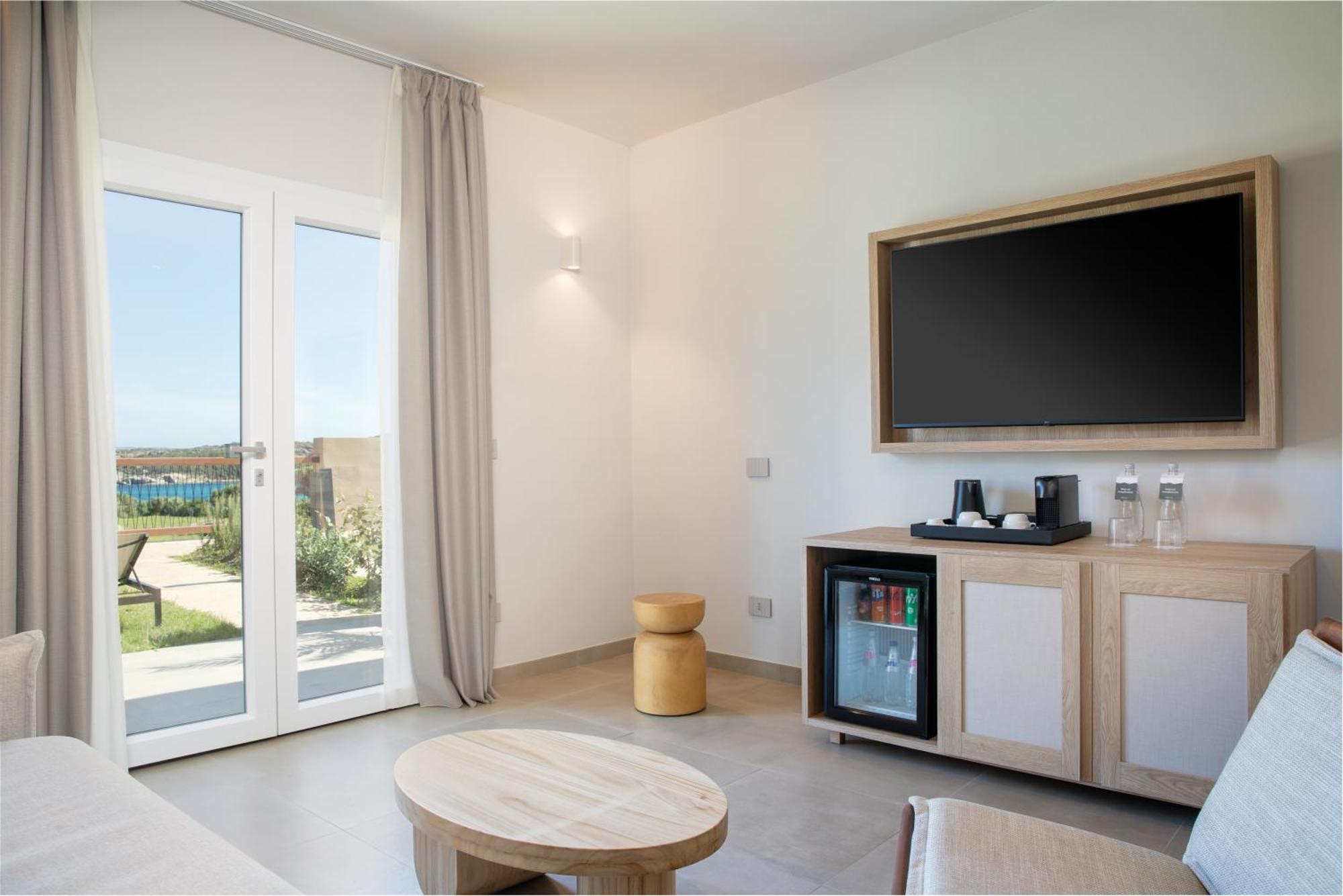 Mangia'S Sardinia Resort - New Opening سانتا تيريزا غالّورا المظهر الخارجي الصورة