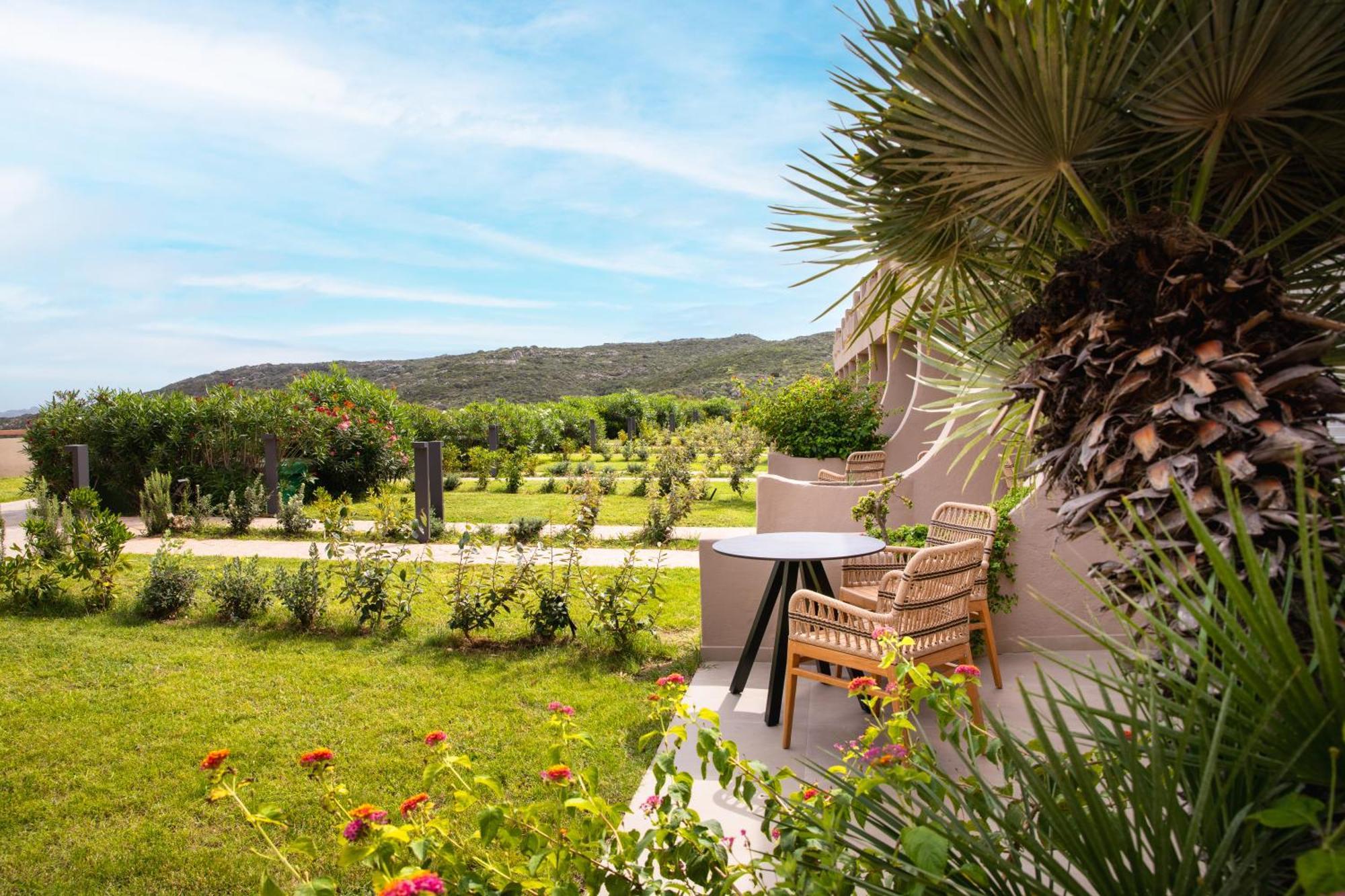 Mangia'S Sardinia Resort - New Opening سانتا تيريزا غالّورا المظهر الخارجي الصورة