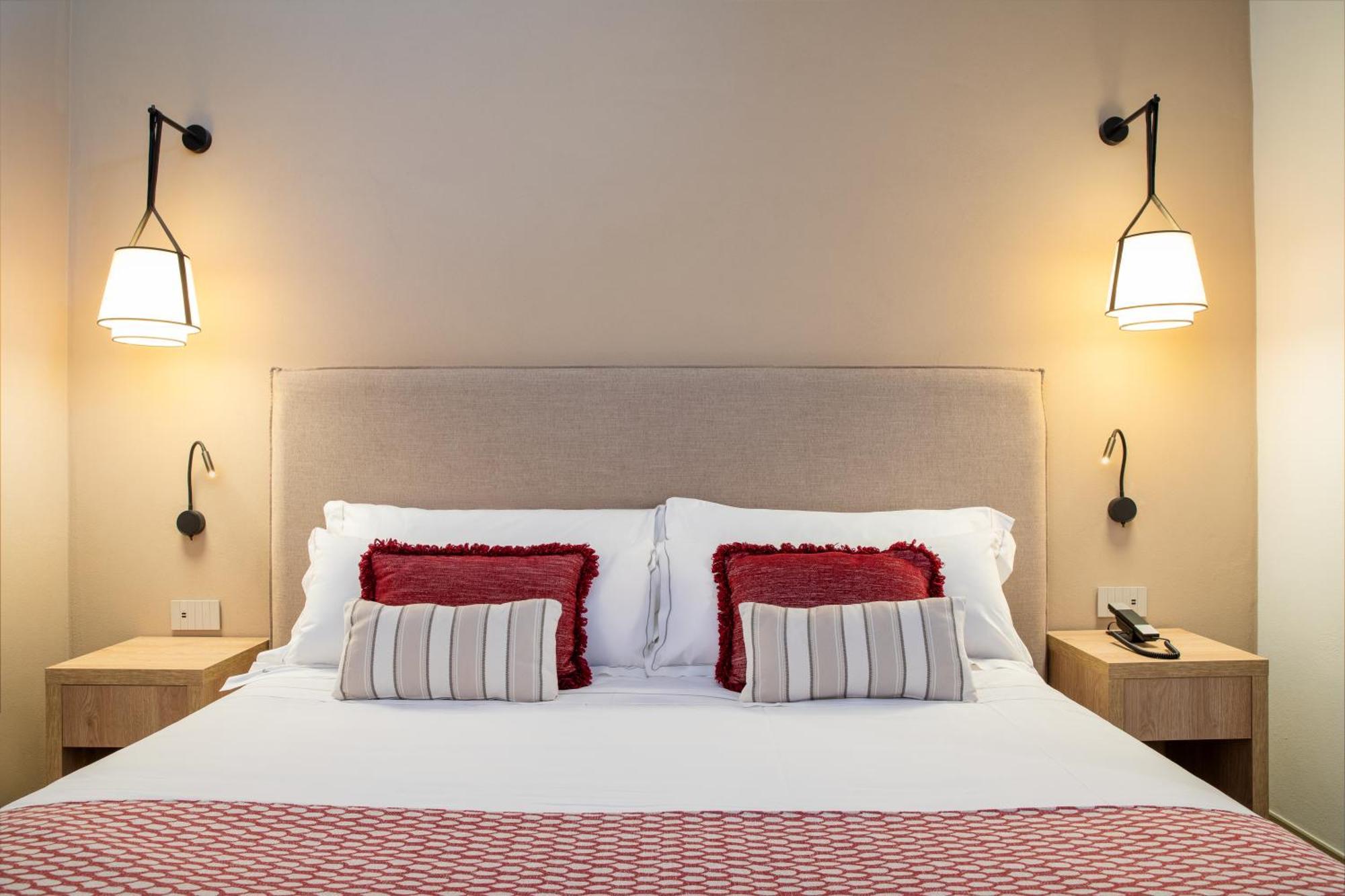 Mangia'S Sardinia Resort - New Opening سانتا تيريزا غالّورا المظهر الخارجي الصورة